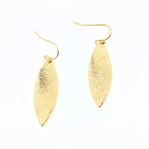 2/$15 • Leaf Drop Earrings - Picture 3 of 6